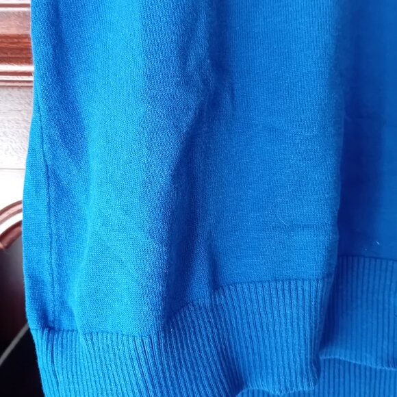 August Silk Sleeveless Top - Picture 4 of 6